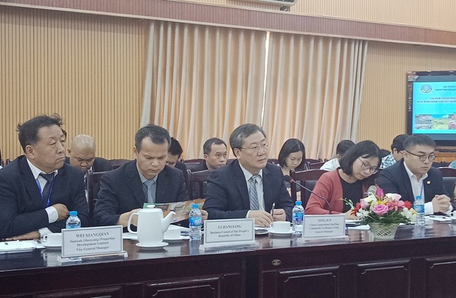 中方代表團(tuán)。圖自越通社